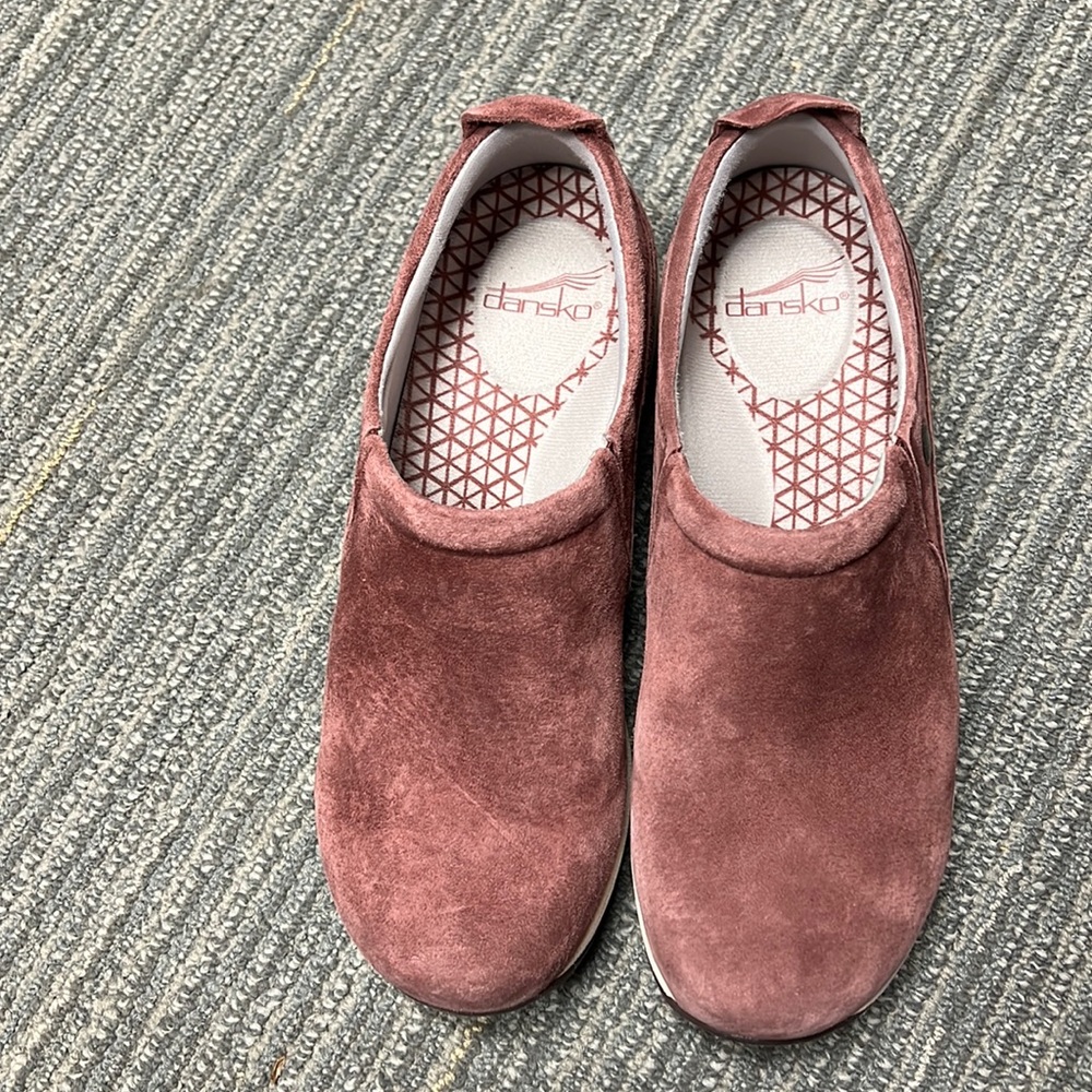 Dansko Vibram slip ons Size 38